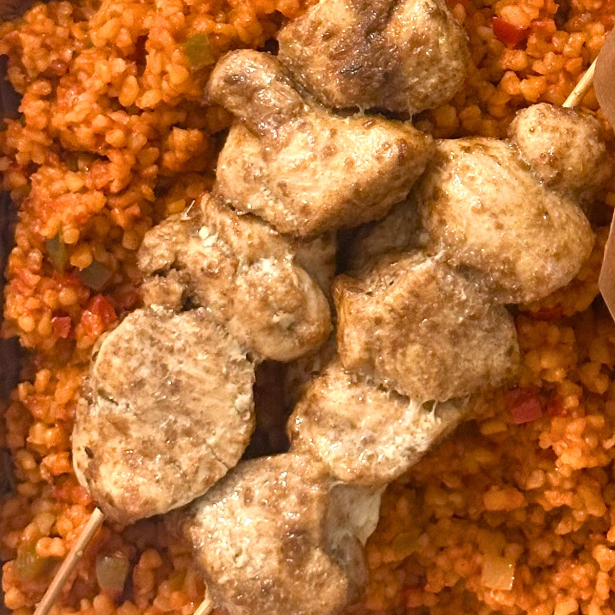 Boulgour et brochettes de poulet